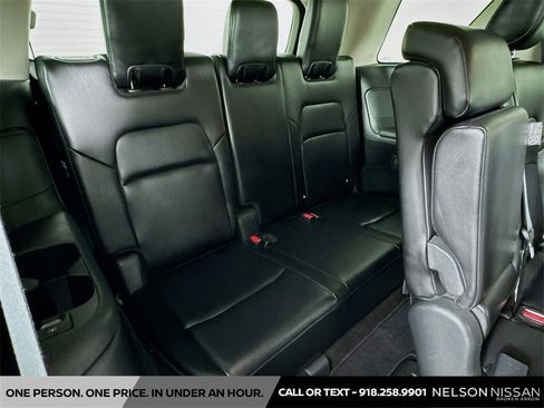 Certified 2025 Nissan Pathfinder SL image 27