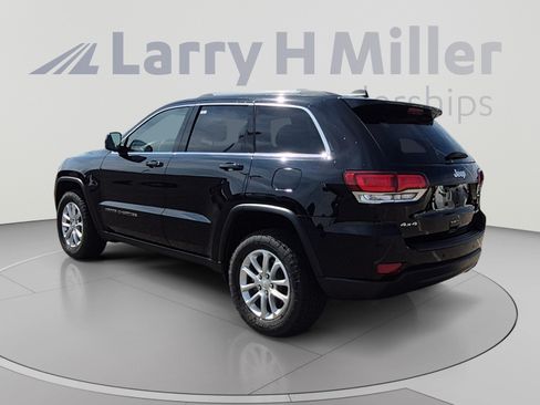 Used 2021 Jeep Grand Cherokee Laredo AWD/4WD image 3