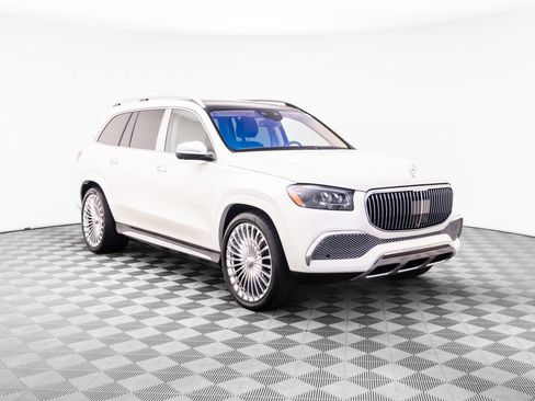 Used 2023 Mercedes-Benz Maybach GLS 600 4MATIC image 7