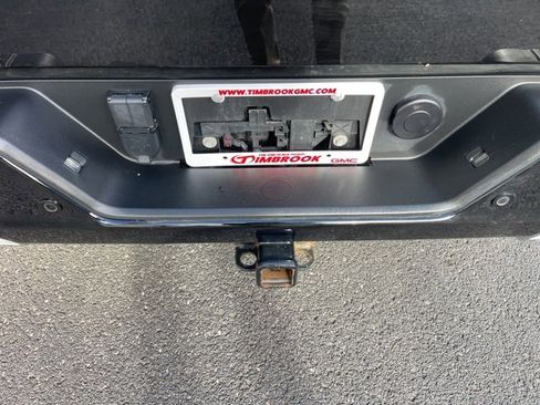 Used 2023 GMC Sierra 1500 AT4 w/ AT4 Premium Package image 12