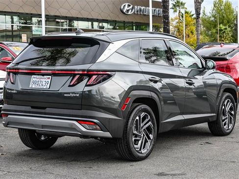 Certified 2025 Hyundai Tucson Limited image 4
