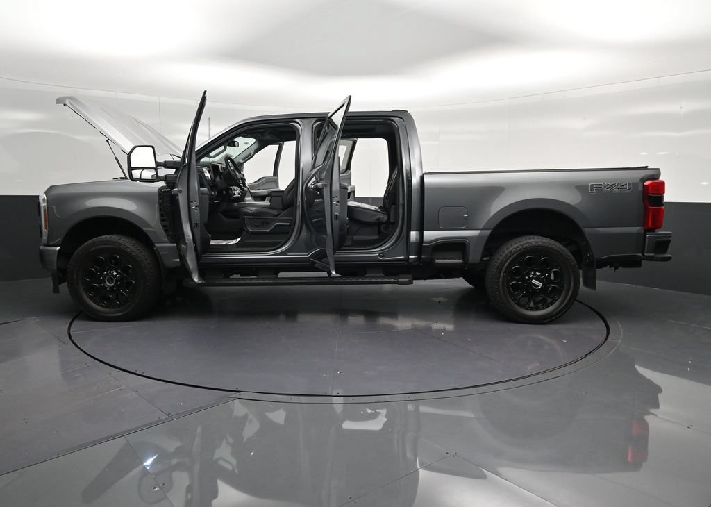 Used 2024 Ford F250 Lariat w/ Lariat Ultimate Package AWD/4WD image 41