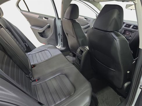 Used 2013 Volkswagen Jetta SEL image 13