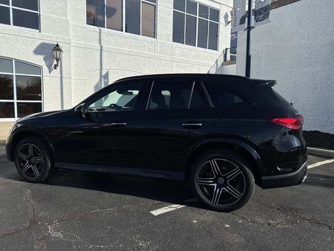 Certified 2025 Mercedes-Benz GLC 300 4MATIC image 4