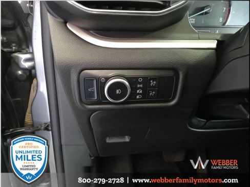 Used 2024 Ford Explorer XLT w/ Equipment Group 202A AWD/4WD image 21