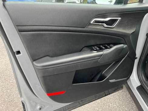 Used 2023 Kia Sportage X-Line image 11