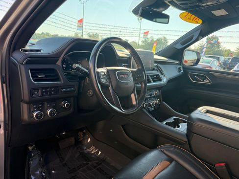 Used 2023 GMC Yukon XL AT4 w/ AT4 Premium Package AWD/4WD image 15