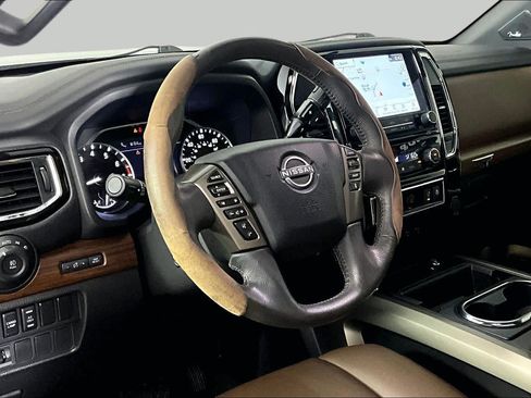 Used 2024 Nissan Titan Platinum Reserve w/ Moonroof Package AWD/4WD image 17