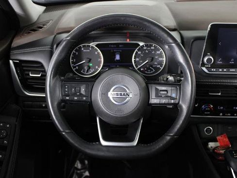 Certified 2021 Nissan Rogue SV w/ Premium Package image 22