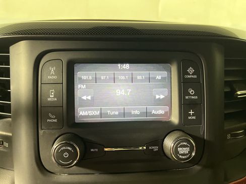 Used 2019 RAM 1500 Rebel AWD/4WD image 18