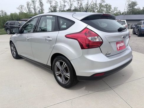 Used 2014 Ford Focus SE w/ SE Sport Package FWD image 6