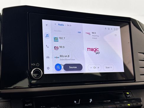 Used 2025 Toyota Camry LE image 14