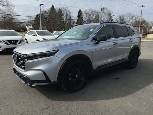 Used 2023 Honda CR-V Sport image 4