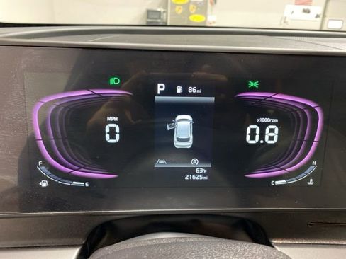 Used 2023 Kia Sportage EX image 16