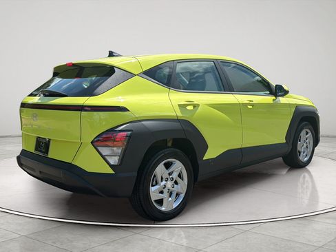 Used 2024 Hyundai Kona SE FWD image 5