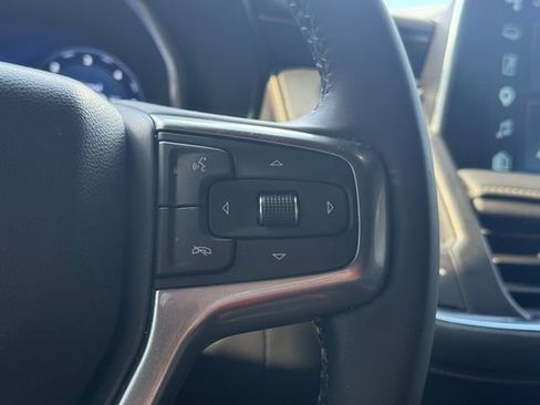 Used 2024 Chevrolet Tahoe Premier AWD/4WD image 23