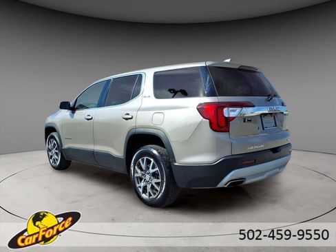Used 2023 GMC Acadia SLE image 3