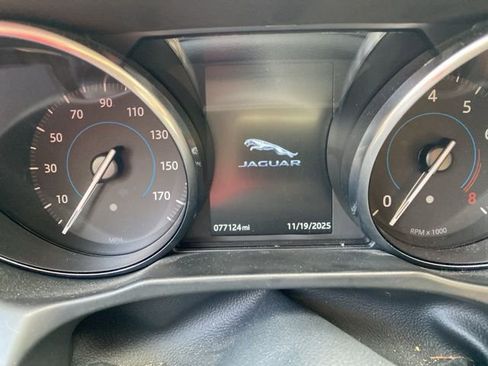 Used 2017 Jaguar XF Premium image 53