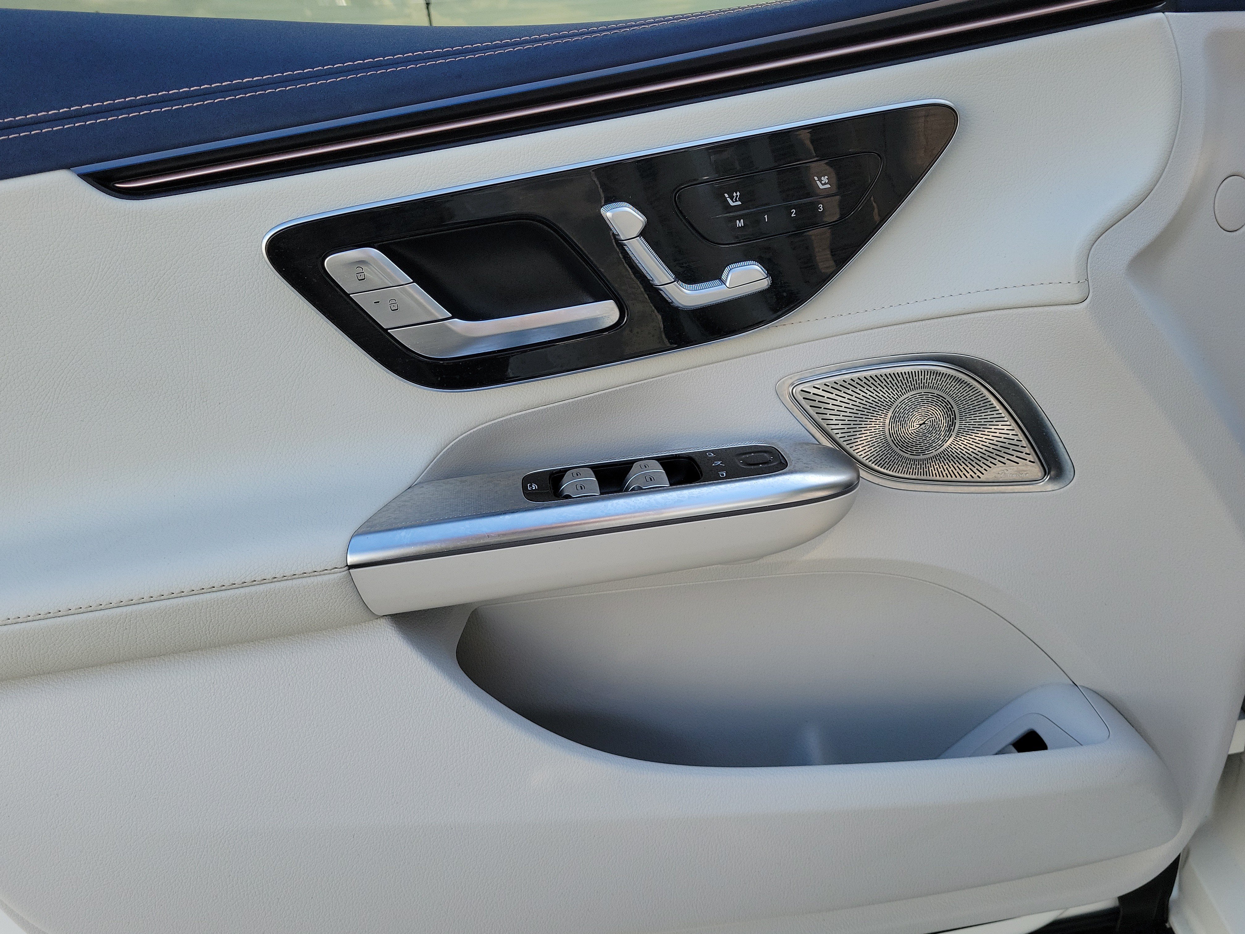 Used 2023 Mercedes-Benz EQE 350+ Sedan w/ Exclusive Trim Package image 11