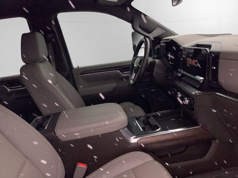 Used 2024 GMC Sierra 3500 SLT w/ SLT Premium Package image 15