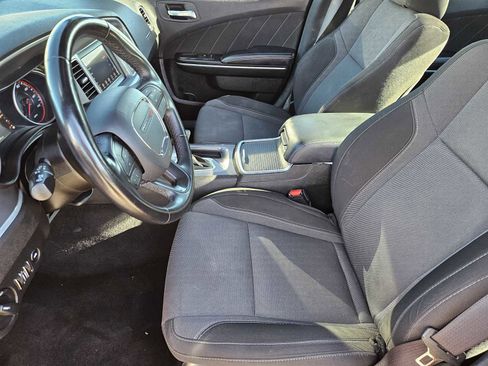 Used 2022 Dodge Charger SXT image 12