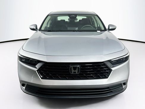 Used 2024 Honda Accord EX image 2