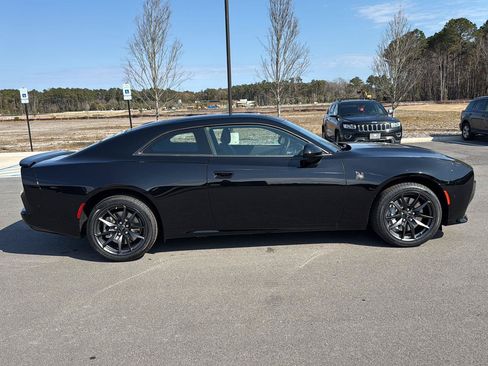 New 2026 Dodge Charger Scat Pack w/ Blacktop Package AWD/4WD image 8