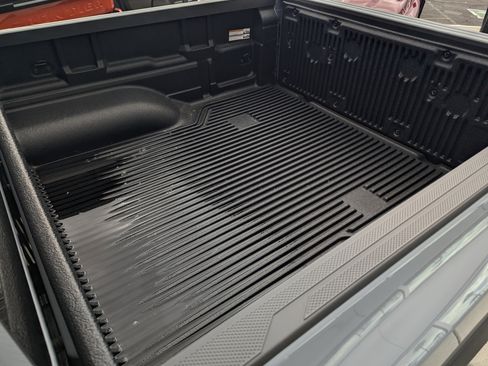 New 2026 Nissan Frontier PRO-4X w/ Tow Package image 7