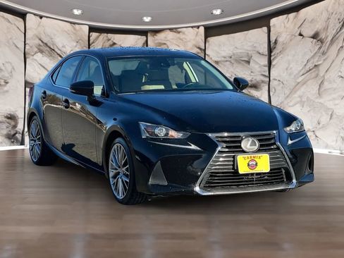 Used 2017 Lexus IS 200t image 3