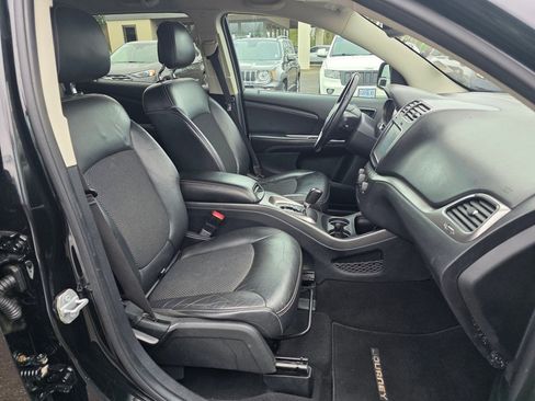 Used 2017 Dodge Journey Crossroad image 25