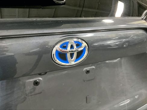 Used 2024 Toyota RAV4 XLE w/ Weather Package AWD/4WD image 31