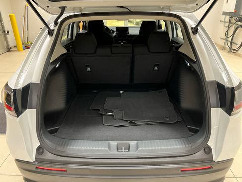 Certified 2023 Honda HR-V LX image 13