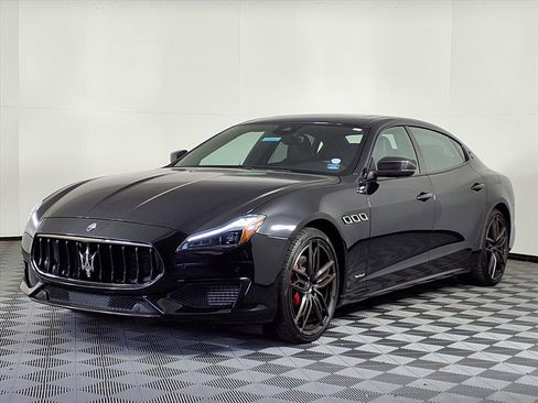Used 2021 Maserati Quattroporte S GranSport image 3