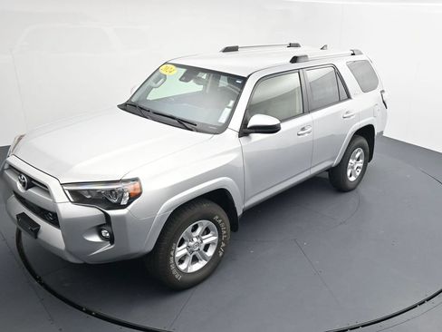 Used 2024 Toyota 4Runner SR5 AWD/4WD image 23