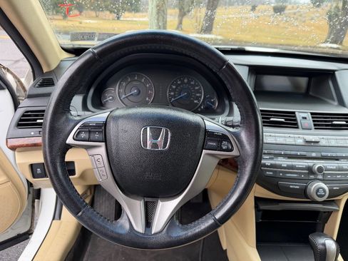 Used 2011 Honda Crosstour EX-L image 10