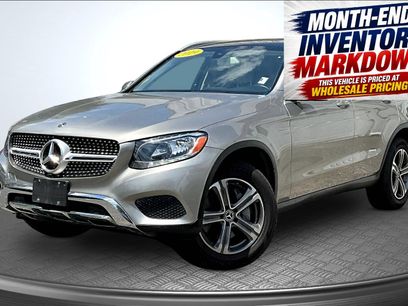 Used 2019 Mercedes-Benz GLC 300 4MATIC w/ Premium Package