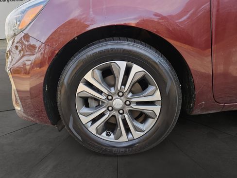 Used 2020 Kia Sedona SX image 14