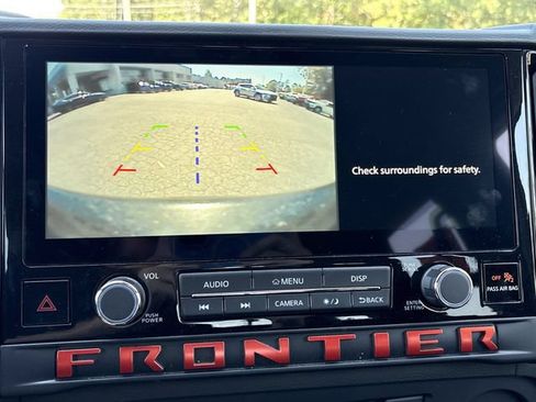 Used 2025 Nissan Frontier PRO-4X w/ Interior Protection Package AWD/4WD image 5