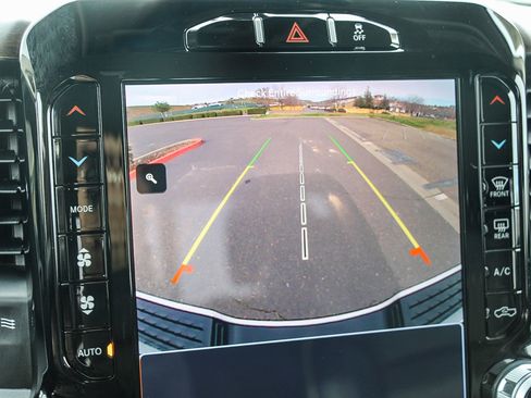 Used 2024 RAM 2500 Laramie image 21