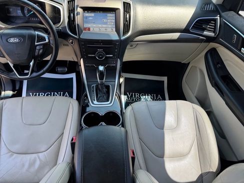 Used 2016 Ford Edge Titanium FWD image 10