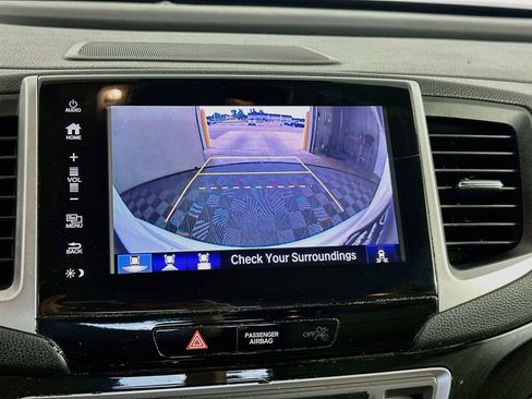 Used 2018 Honda Pilot Elite image 14