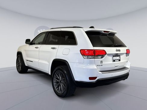 Used 2019 Jeep Grand Cherokee Limited AWD/4WD image 4