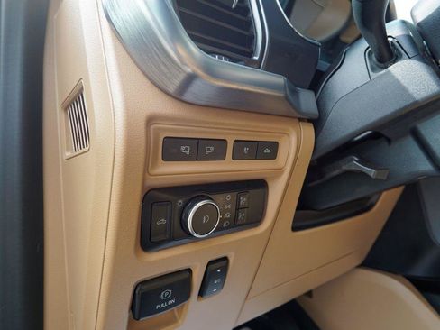 Used 2021 Ford F150 Lariat AWD/4WD image 22