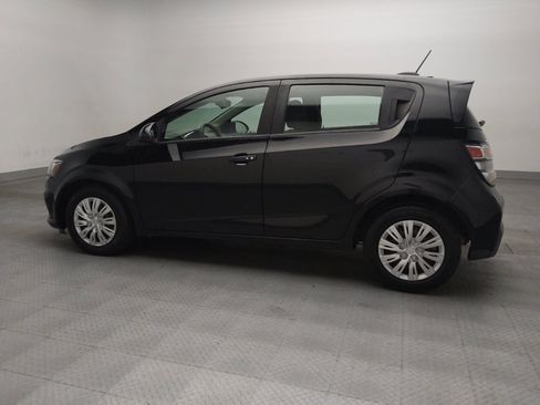 Used 2020 Chevrolet Sonic LT FWD image 3
