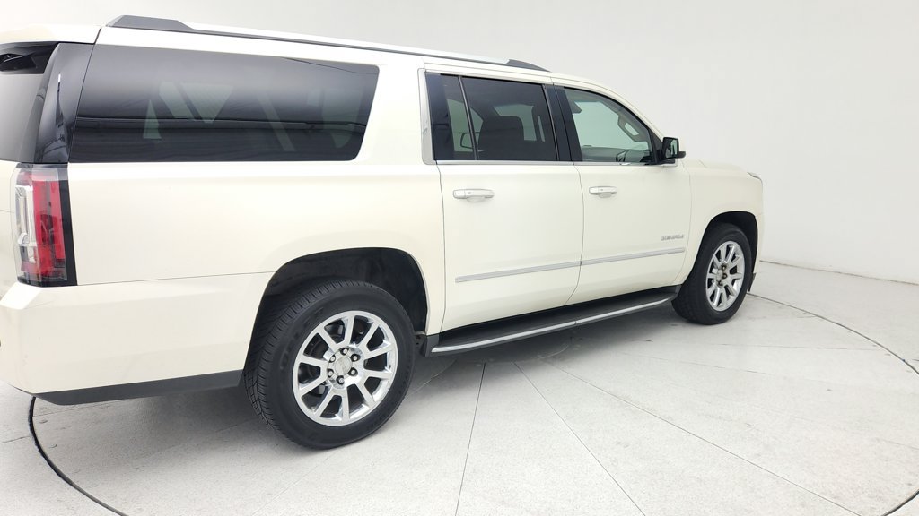 Used 2015 GMC Yukon XL Denali w/ Touring Package RWD image 7