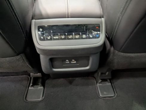 Used 2023 Nissan Pathfinder SL w/ SL Premium Package AWD/4WD image 12