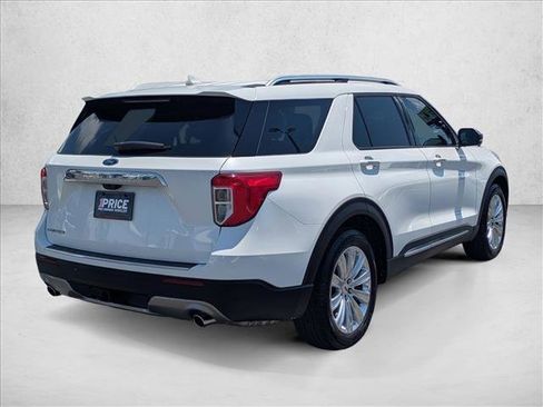 Used 2024 Ford Explorer Limited w/ Limited Technology Package RWD image 5