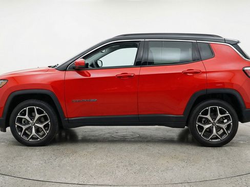 Used 2025 Jeep Compass Limited AWD/4WD image 5