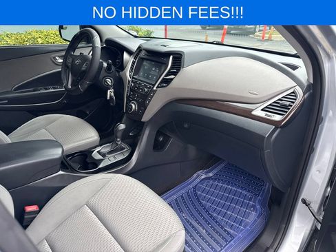 Used 2017 Hyundai Santa Fe SE w/ Cargo Package FWD image 21