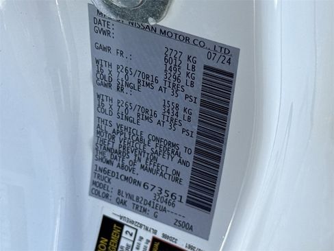 Used 2024 Nissan Frontier SV image 41